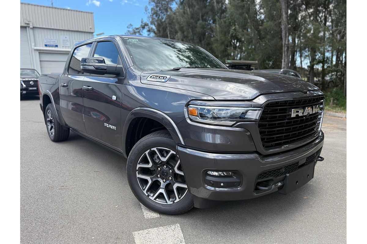 2025 RAM 1500 Laramie Sport Hurricane SO RamBox DT 4X4 SWB