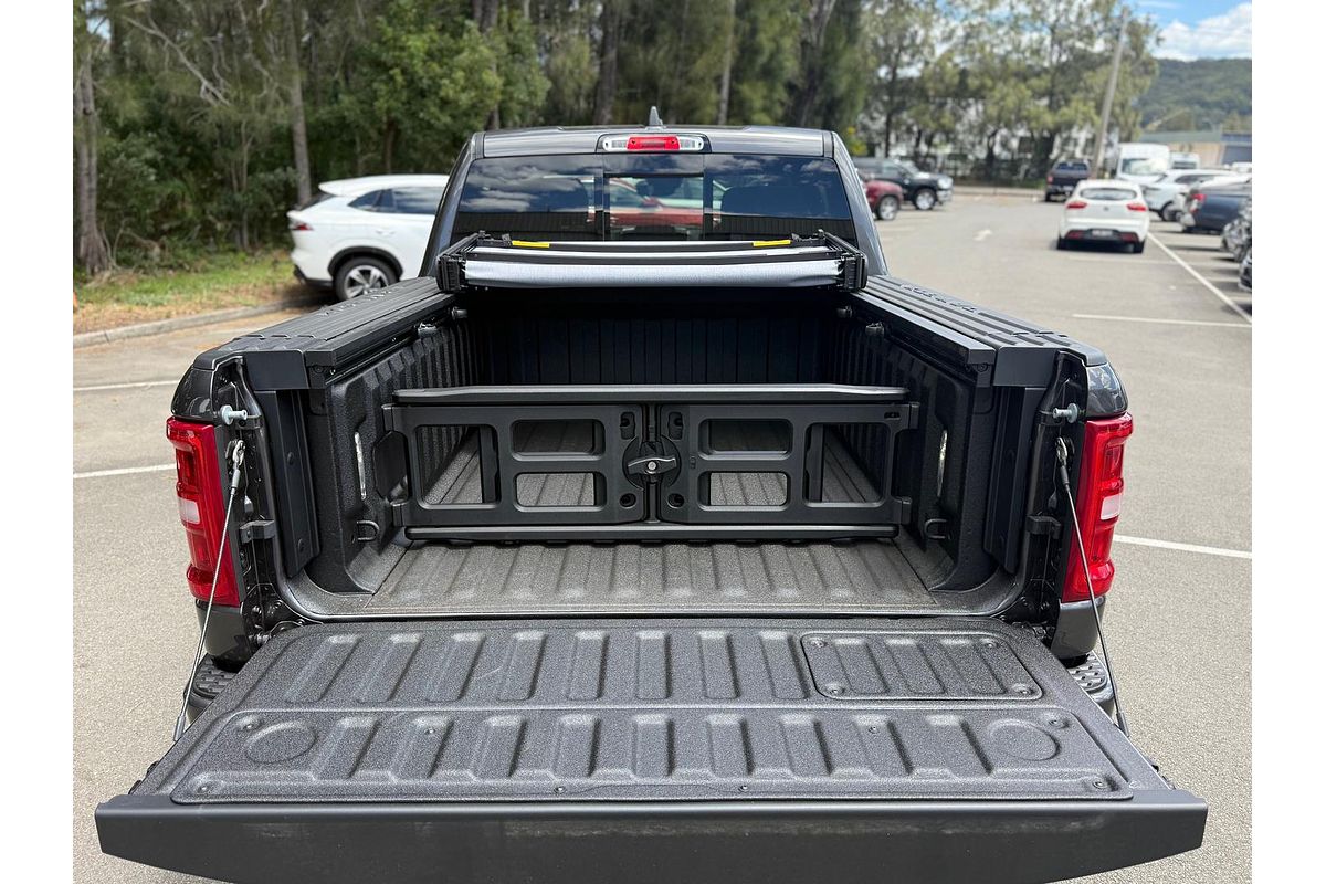 2025 RAM 1500 Laramie Sport Hurricane SO RamBox DT 4X4 SWB