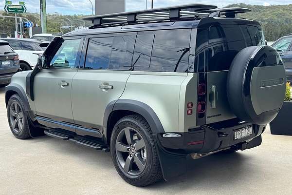 2025 Land Rover Defender 110 D350 X-Dynamic SE L663