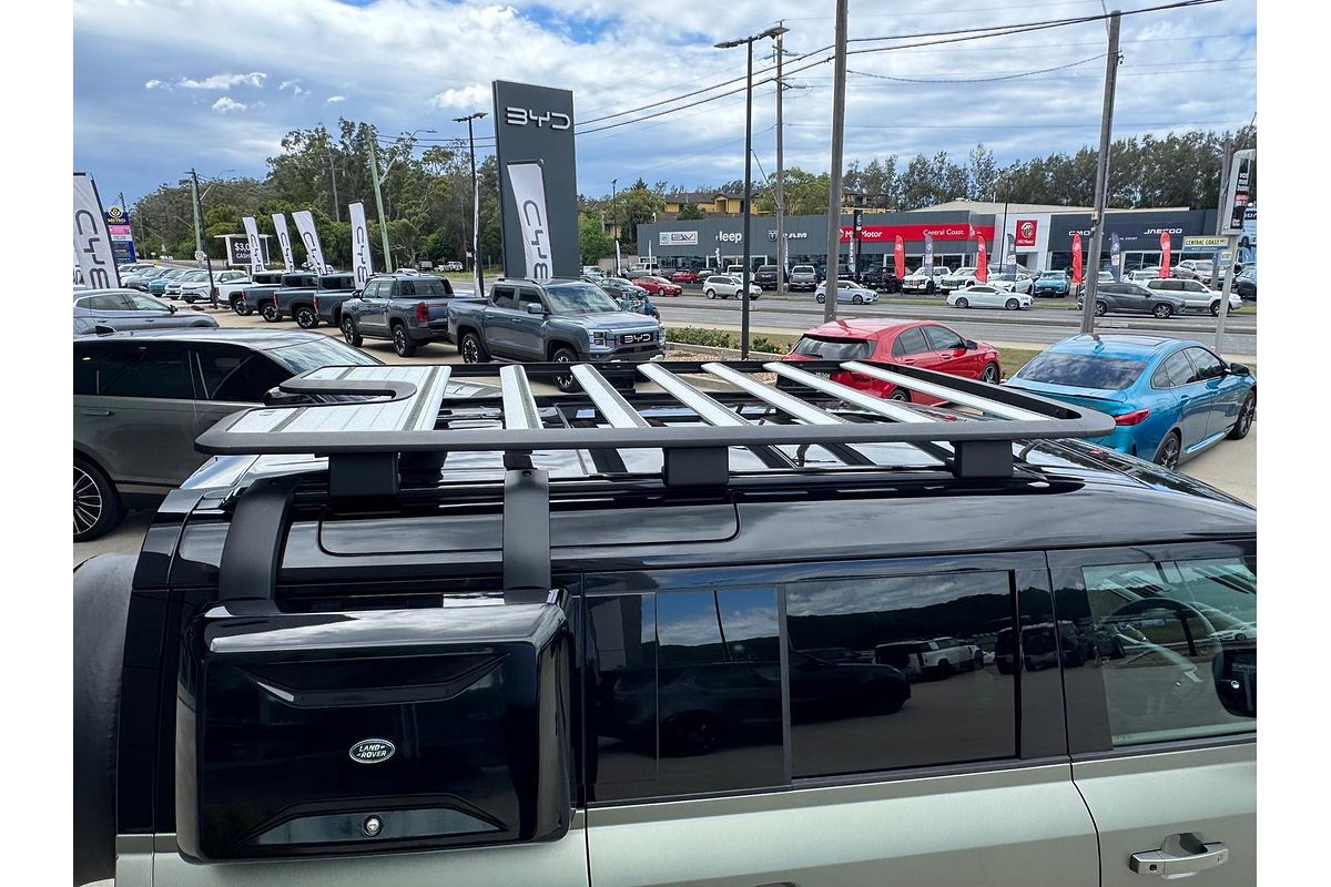 2025 Land Rover Defender 110 D350 X-Dynamic SE L663