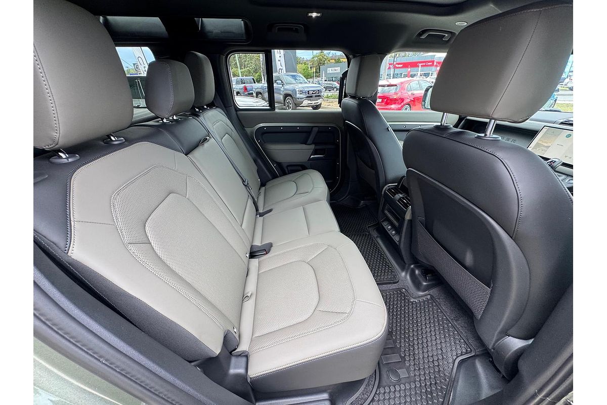 2025 Land Rover Defender 110 D350 X-Dynamic SE L663