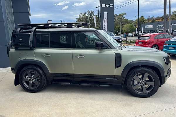 2025 Land Rover Defender 110 D350 X-Dynamic SE L663