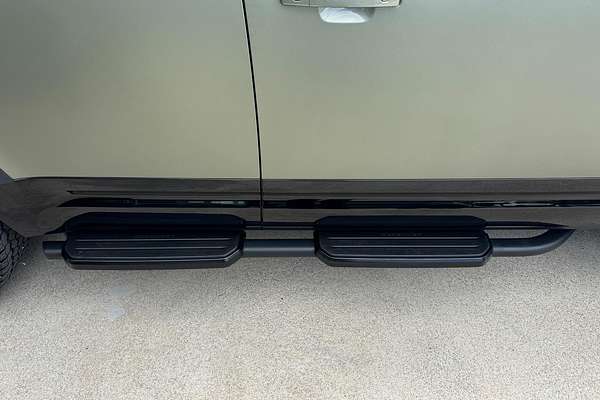 2025 Land Rover Defender 110 D350 X-Dynamic SE L663