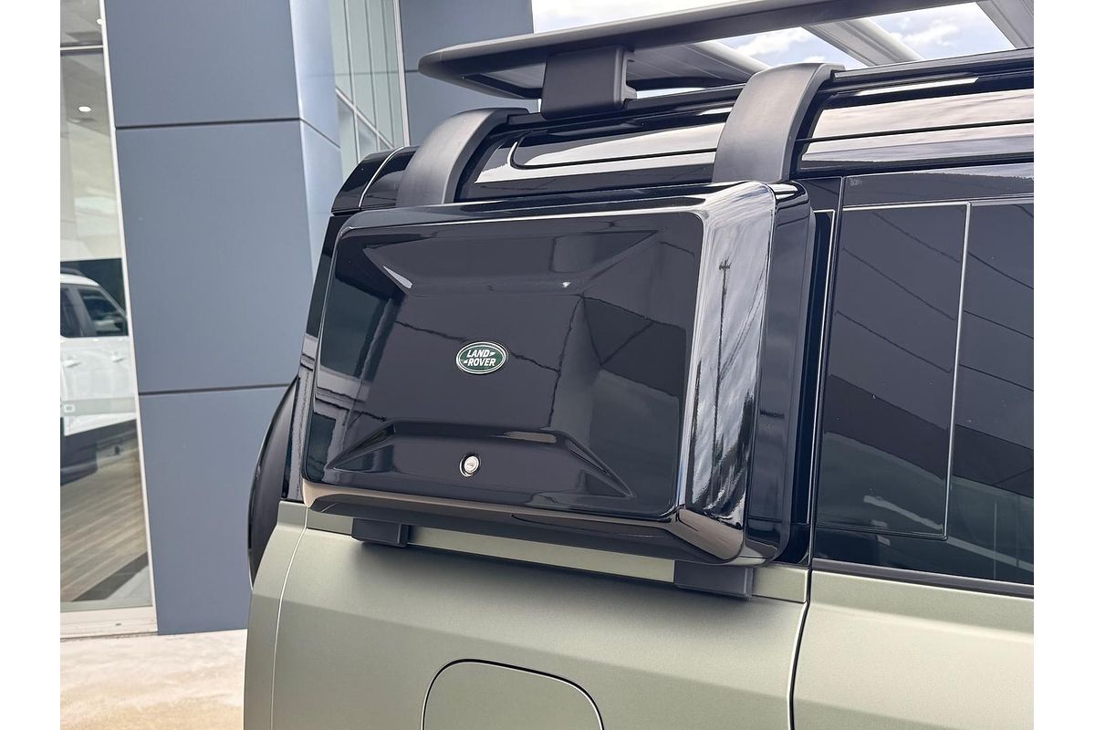 2025 Land Rover Defender 110 D350 X-Dynamic SE L663