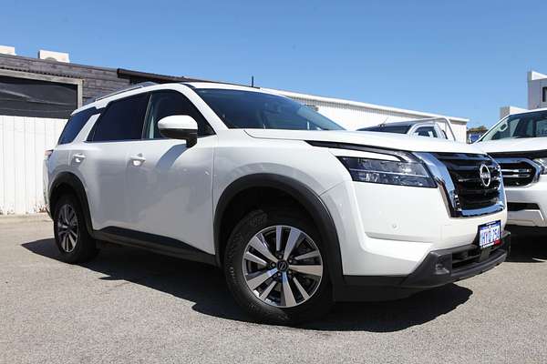 2023 Nissan Pathfinder Ti R53