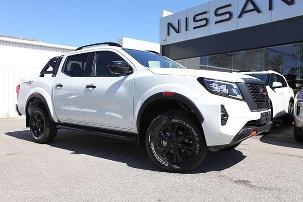 2025 Nissan Navara PRO-4X D23 4X4