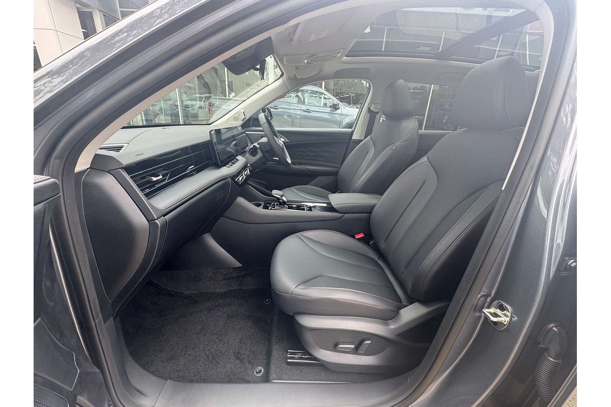 2025 MG HS Super Hybrid Essence AS33P