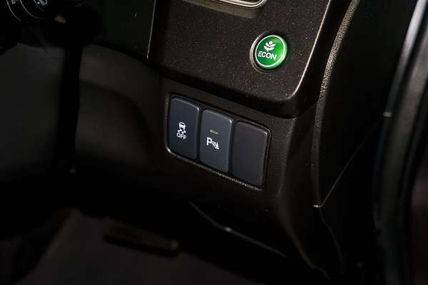 2015 Honda Civic VTi-L 9th Gen Ser II