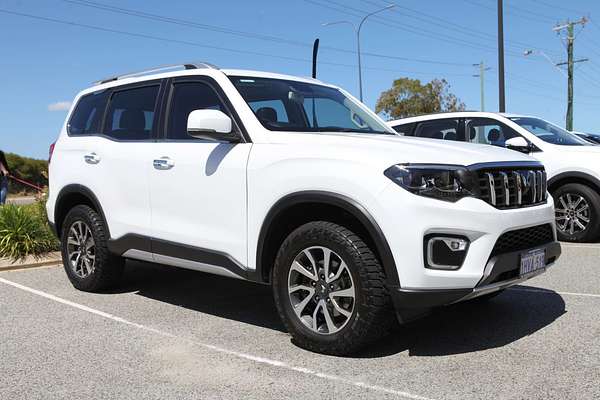 2023 Mahindra Scorpio Z8L