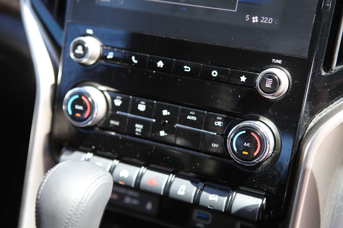 2023 Mahindra Scorpio Z8L