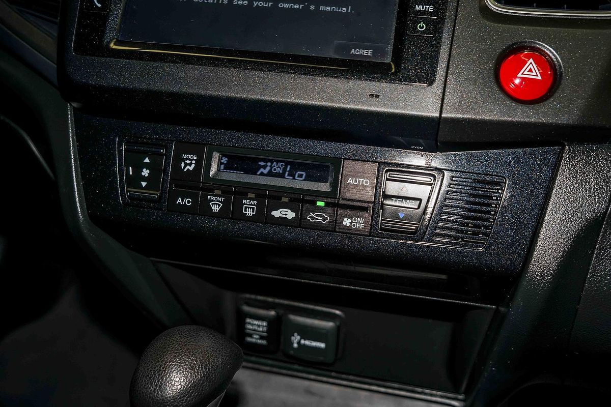 2015 Honda Civic VTi-L 9th Gen Ser II