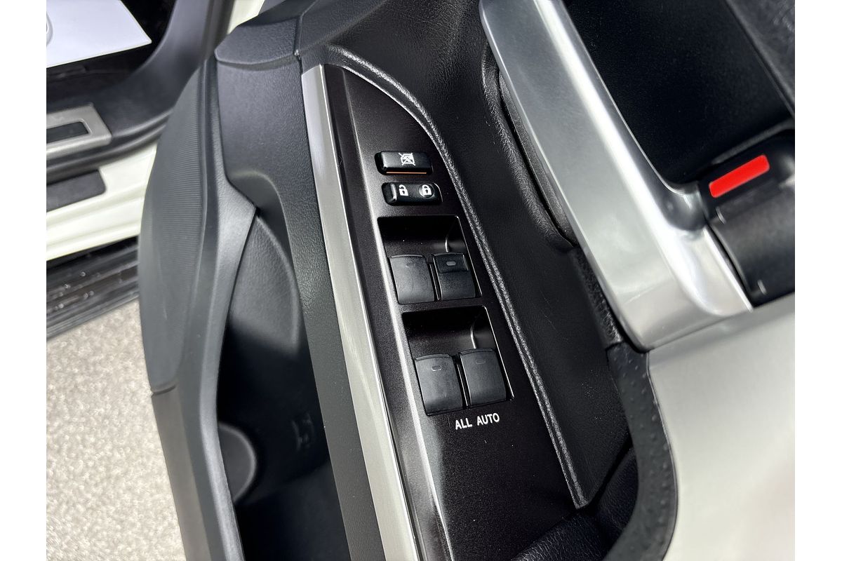 2019 Toyota Landcruiser Sahara VDJ200R