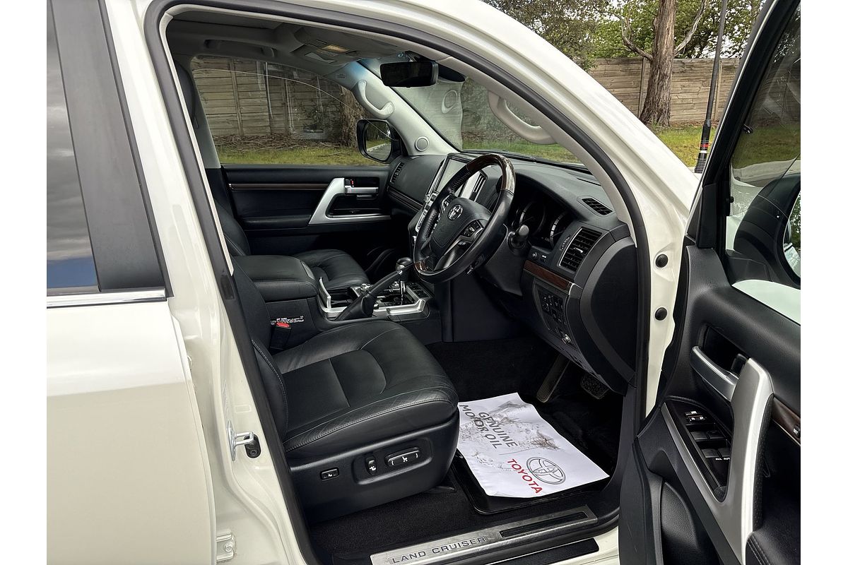 2019 Toyota Landcruiser Sahara VDJ200R