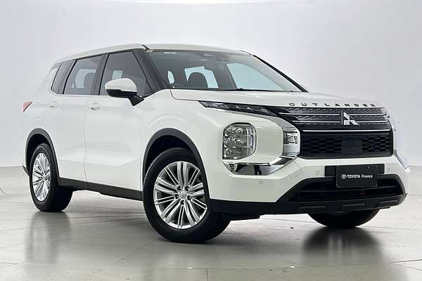 2024 Mitsubishi Outlander OUTLANDER ES 5 SEAT (AWD) ZM4M45