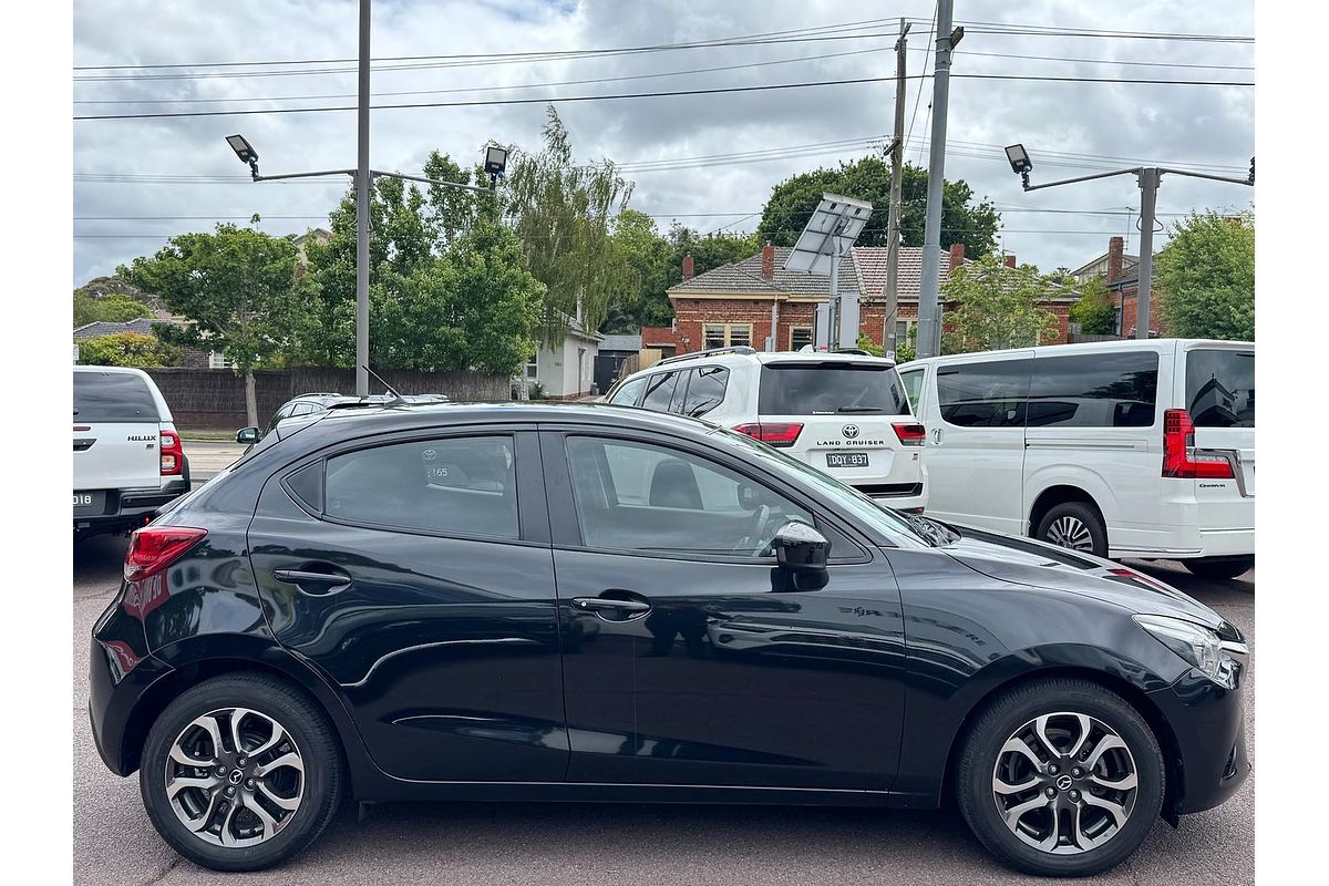 2015 Mazda 2 MAZDA2 GENKI DJ