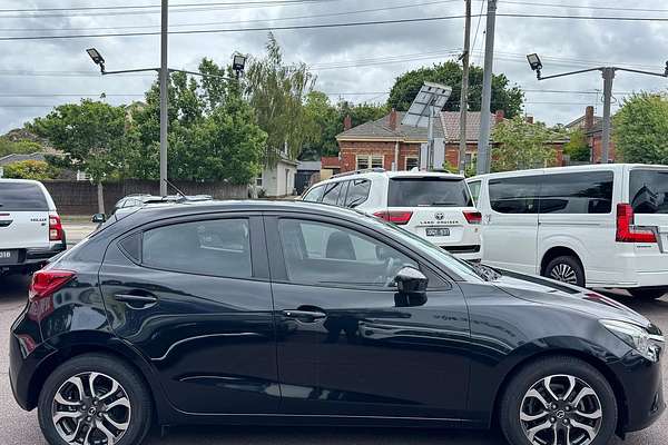 2015 Mazda 2 MAZDA2 GENKI DJ