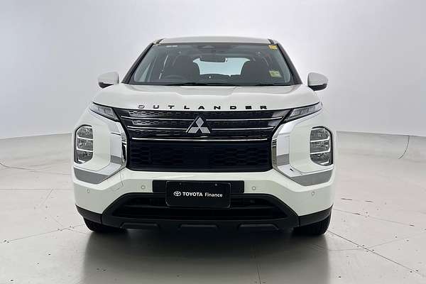 2024 Mitsubishi Outlander OUTLANDER ES 5 SEAT (AWD) ZM4M45