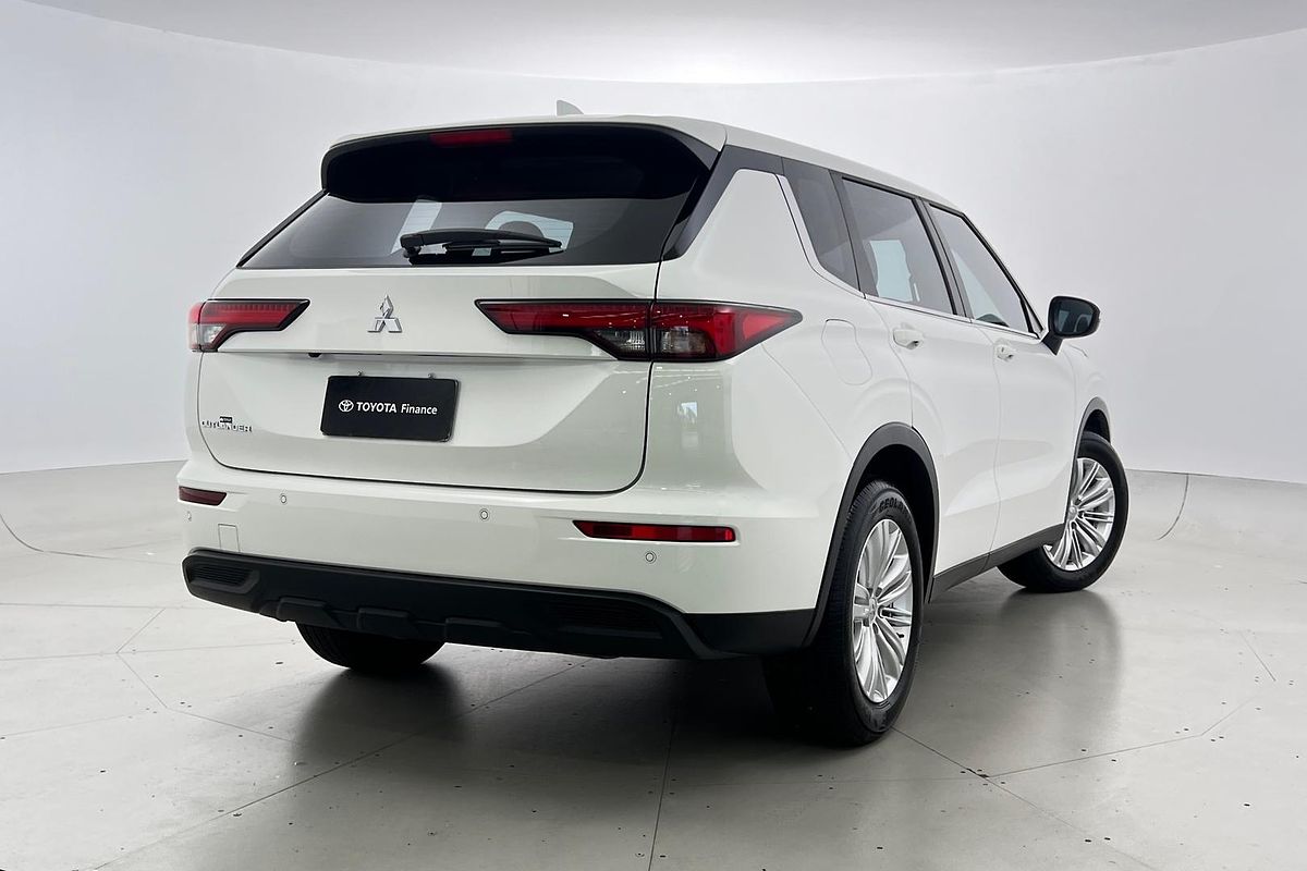 2024 Mitsubishi Outlander OUTLANDER ES 5 SEAT (AWD) ZM4M45