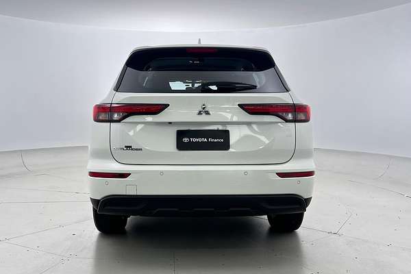 2024 Mitsubishi Outlander OUTLANDER ES 5 SEAT (AWD) ZM4M45