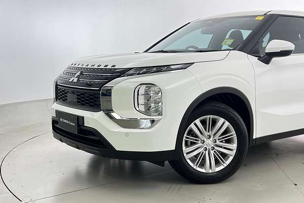 2024 Mitsubishi Outlander OUTLANDER ES 5 SEAT (AWD) ZM4M45