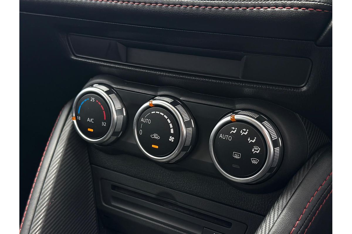 2015 Mazda 2 MAZDA2 GENKI DJ