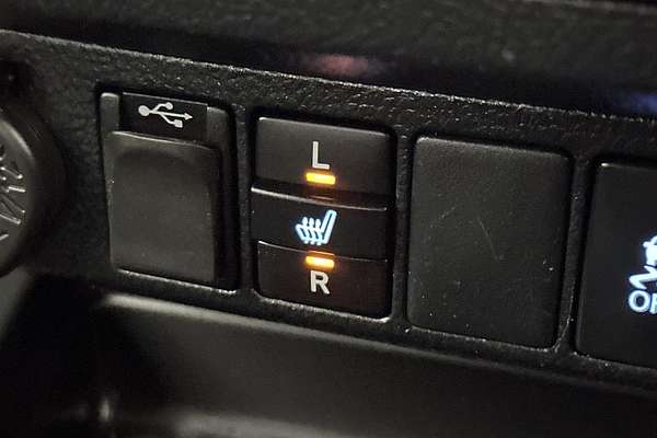 2019 Toyota Hilux Rugged X GUN126R 4X4