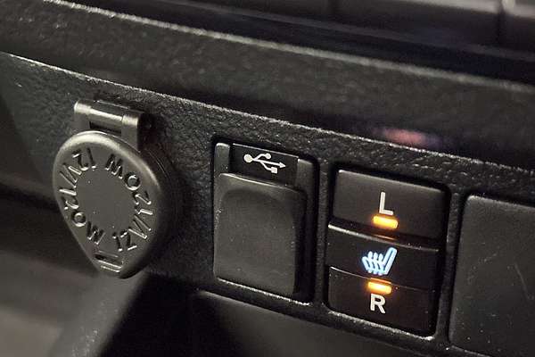 2019 Toyota Hilux Rugged X GUN126R 4X4