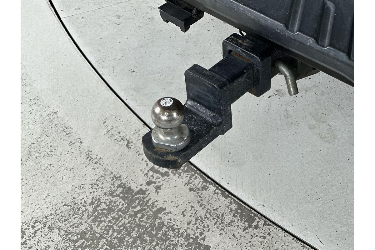 2019 Toyota Hilux Rugged X GUN126R 4X4