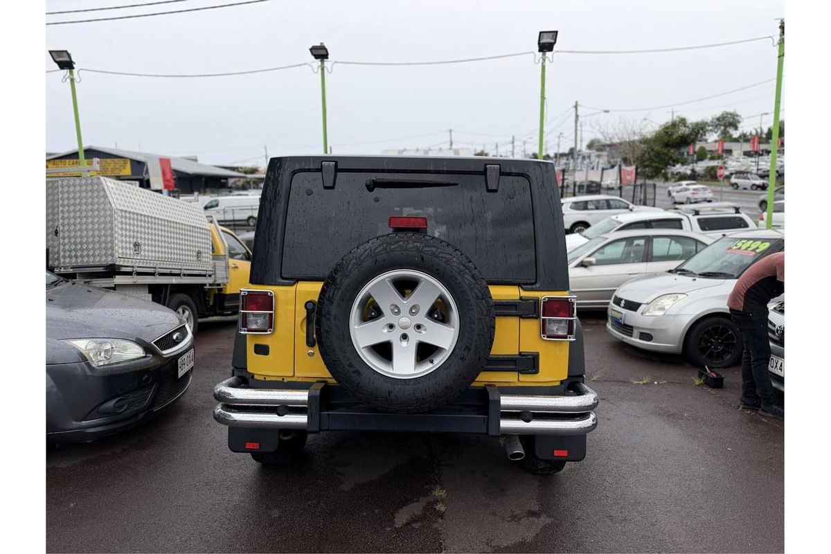 2010 Jeep WRANGLER RENEGADE (4x4) JK MY09