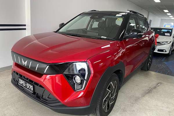 2025 Mahindra XUV3XO AX7L