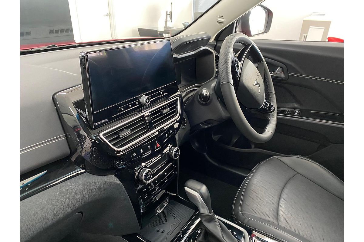 2025 Mahindra XUV3XO AX7L