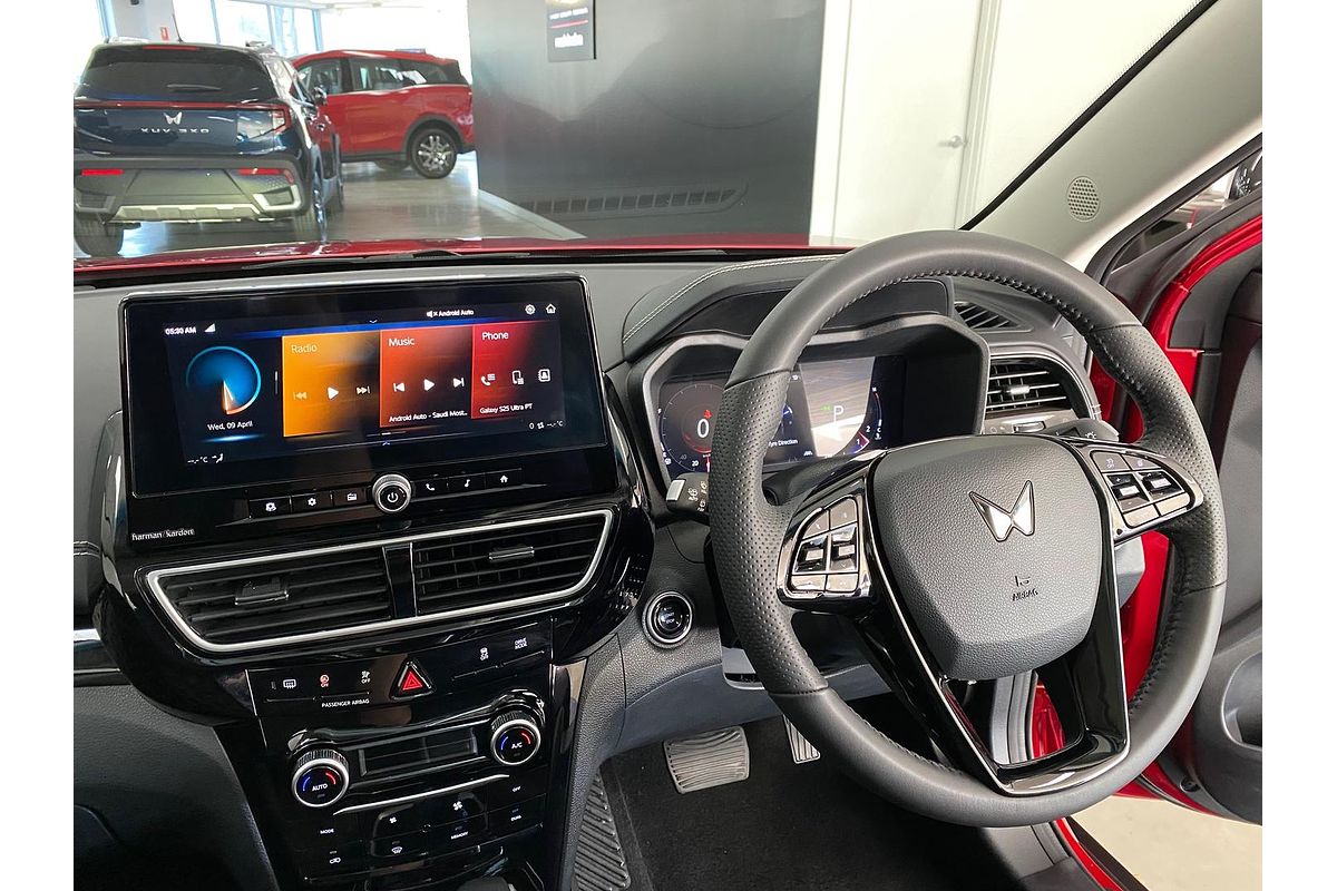 2025 Mahindra XUV3XO AX7L