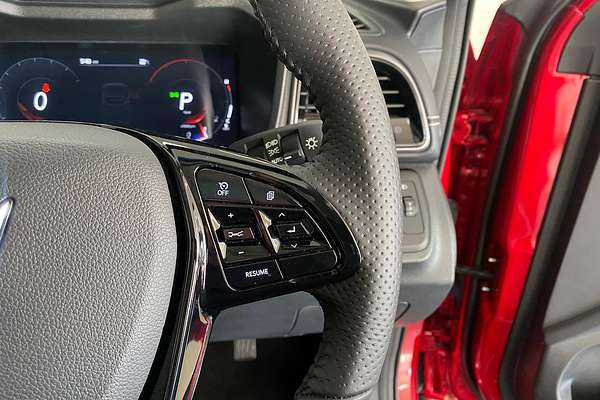 2025 Mahindra XUV3XO AX7L