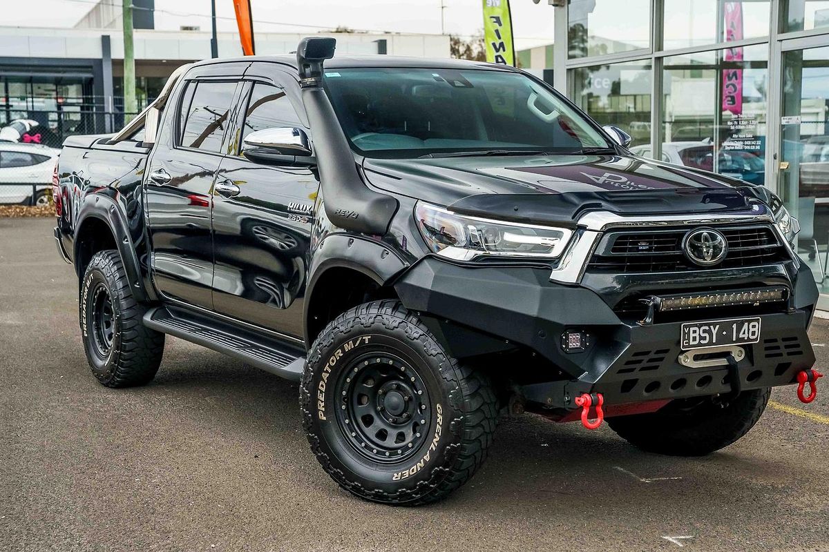 2021 Toyota Hilux SR5 GUN126R 4X4