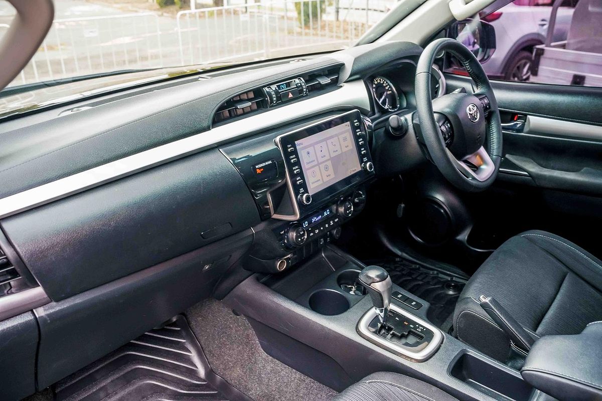 2021 Toyota Hilux SR5 GUN126R 4X4