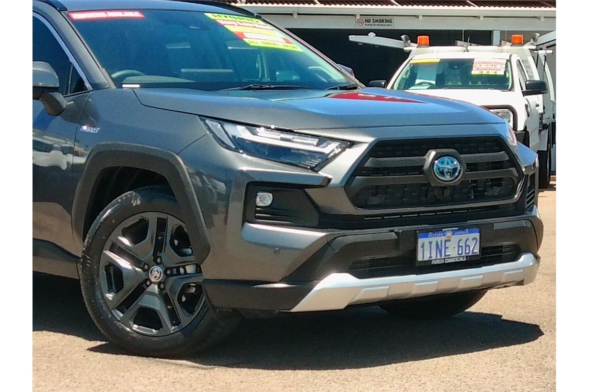 2025 Toyota RAV4 Edge AXAH54R