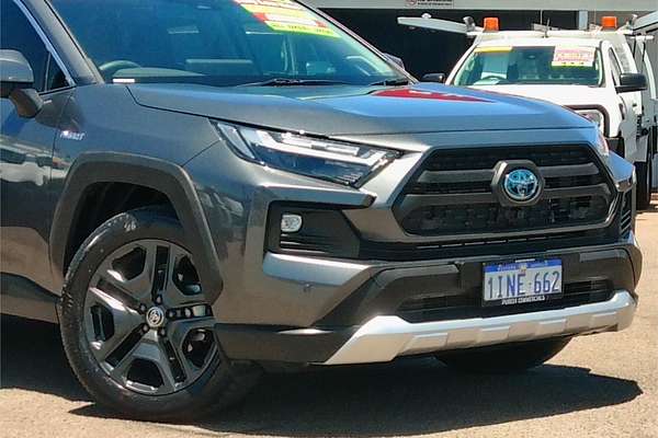 2025 Toyota RAV4 Edge AXAH54R