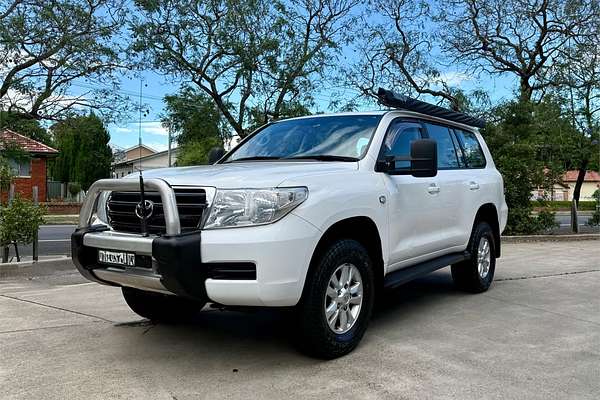 2011 Toyota Landcruiser GXL VDJ200R 09 UPGRADE