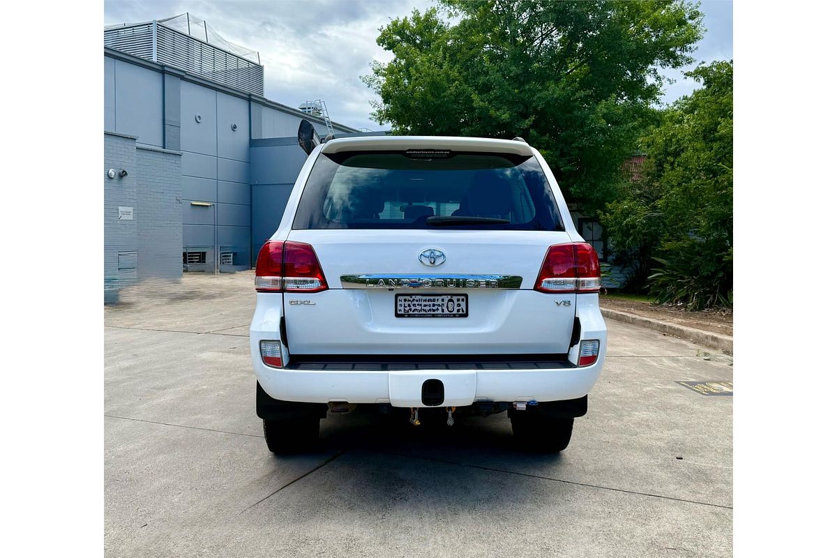 2011 Toyota Landcruiser GXL VDJ200R 09 UPGRADE