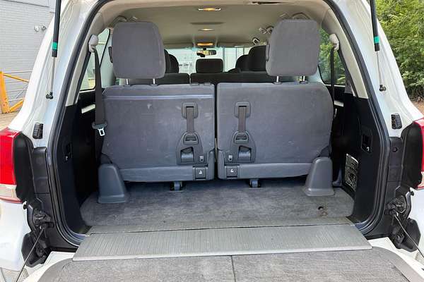 2011 Toyota Landcruiser GXL VDJ200R 09 UPGRADE