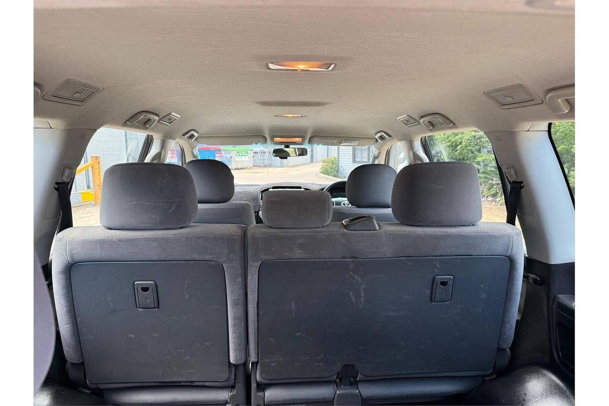 2011 Toyota Landcruiser GXL VDJ200R 09 UPGRADE