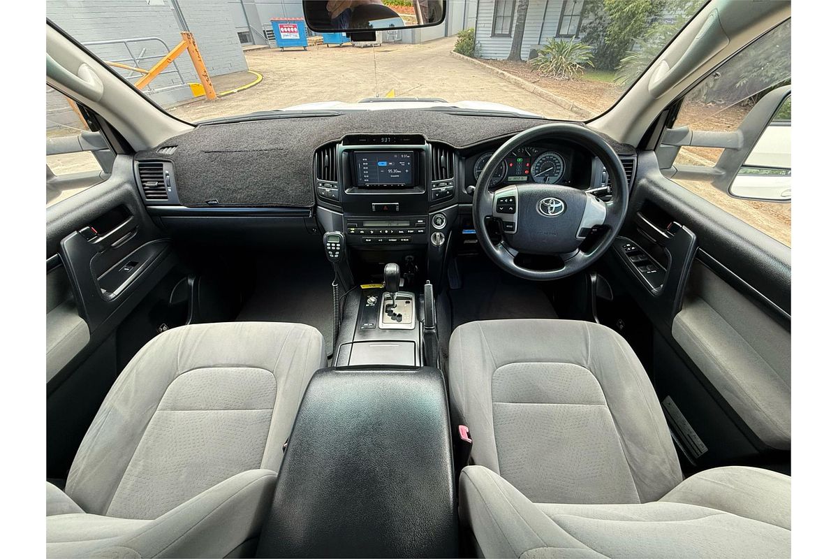 2011 Toyota Landcruiser GXL VDJ200R 09 UPGRADE