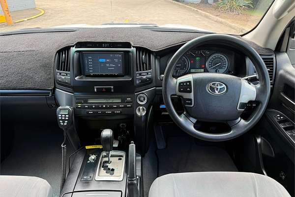 2011 Toyota Landcruiser GXL VDJ200R 09 UPGRADE