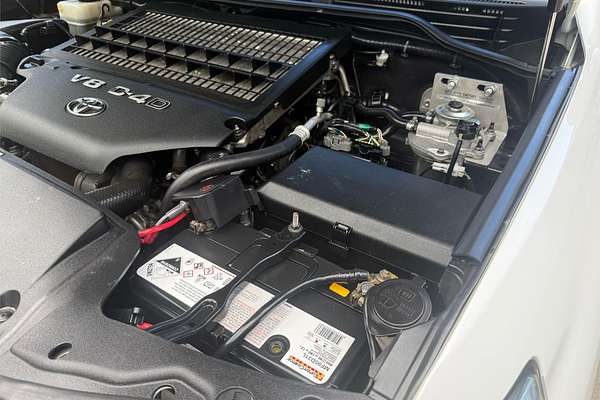 2011 Toyota Landcruiser GXL VDJ200R 09 UPGRADE