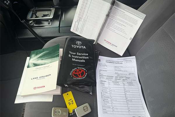 2011 Toyota Landcruiser GXL VDJ200R 09 UPGRADE