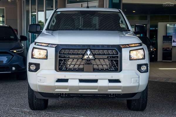 2025 Mitsubishi Triton GLX-R MV 4X4