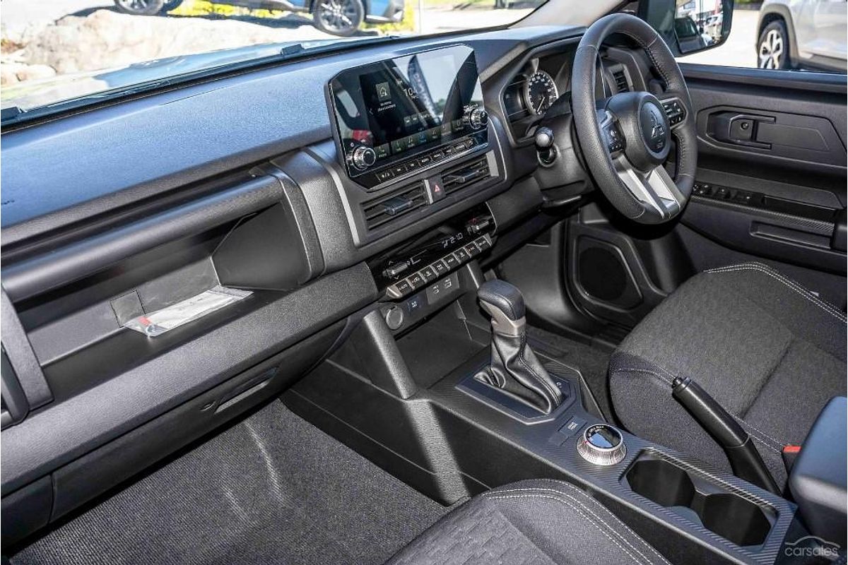 2025 Mitsubishi Triton GLX-R MV 4X4