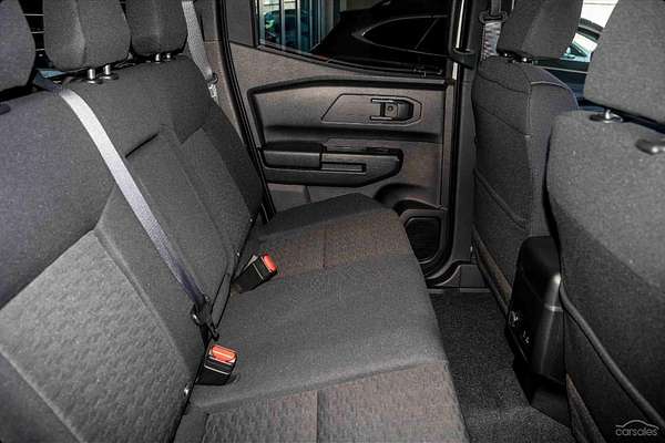 2025 Mitsubishi Triton GLX-R MV 4X4