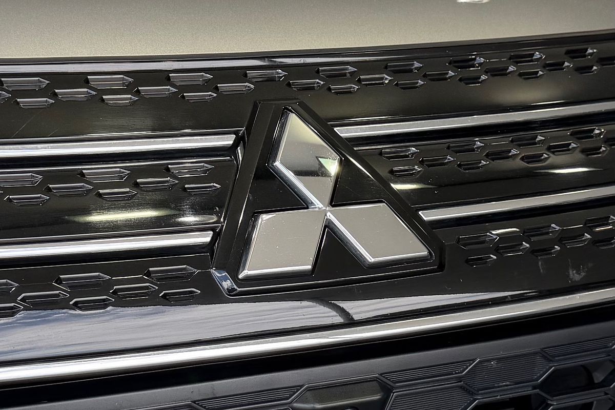 2023 Mitsubishi Outlander LS 7 SEAT (2WD) ZM MY23