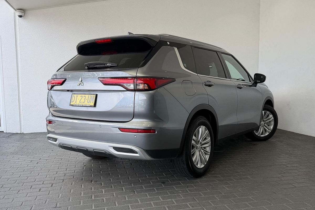 2023 Mitsubishi Outlander LS 7 SEAT (2WD) ZM MY23